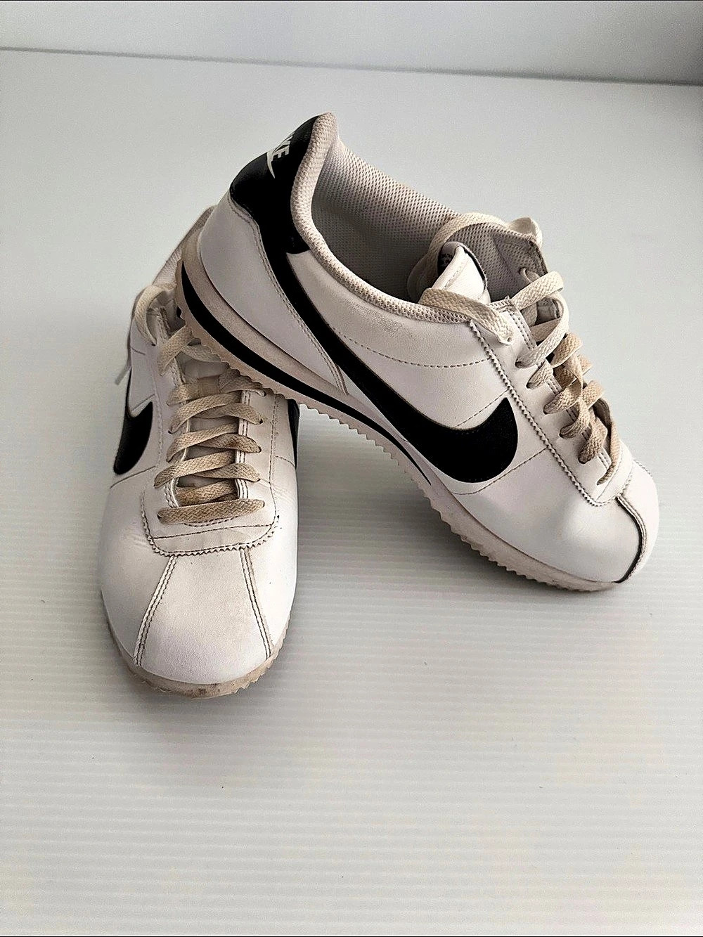 Nike Air Force 1 Sneakers White & Black US 9.5